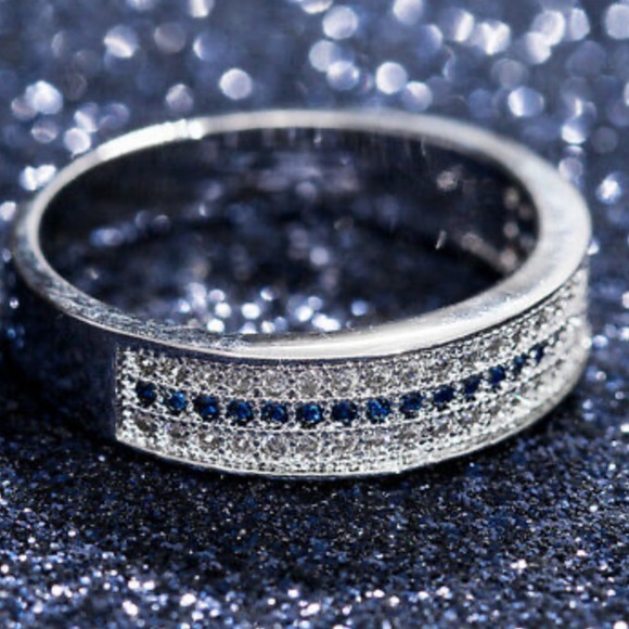 New 925 Sterling silver round shape blue sapphire Ring - Picture 4 of 9